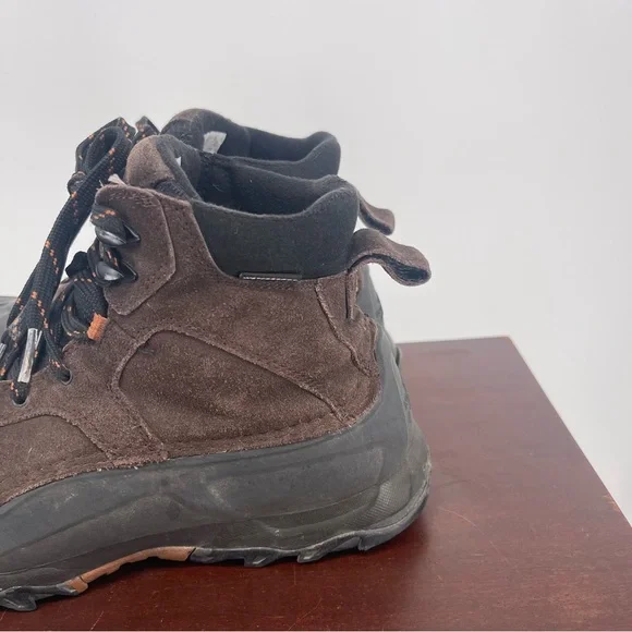 The North Face Snowfuse Mens Size 7.5 Black Outdoor Waterproof Winter Snow Boots